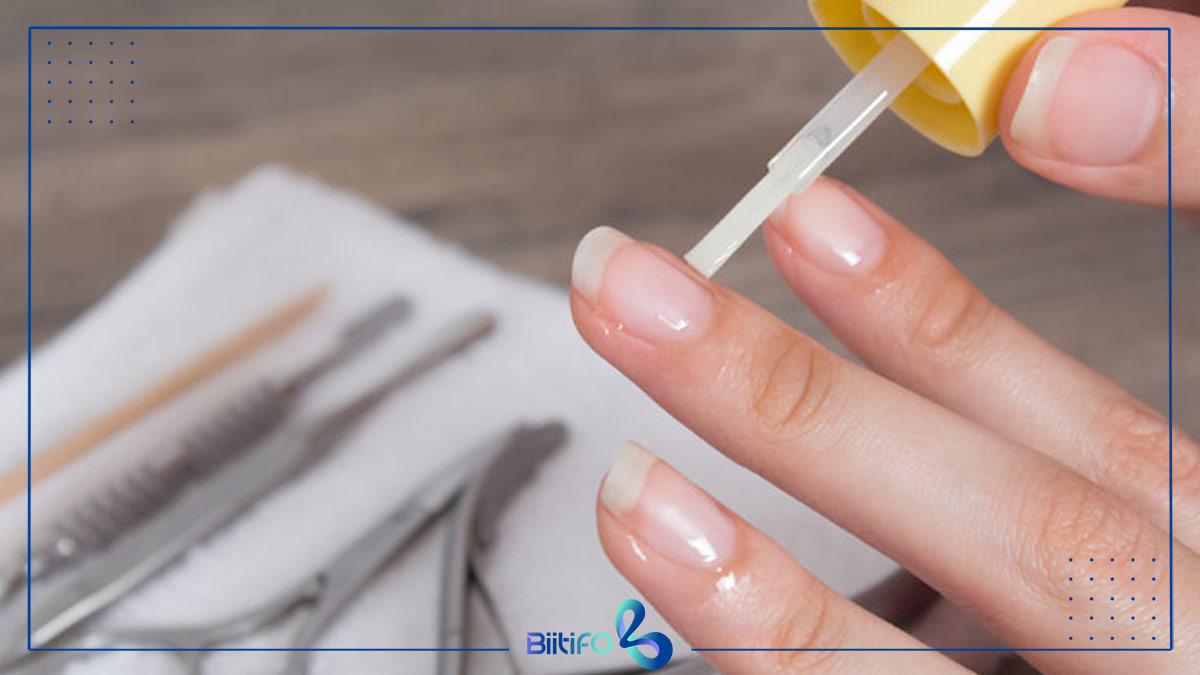 پاک کردن ژلیش ناخن